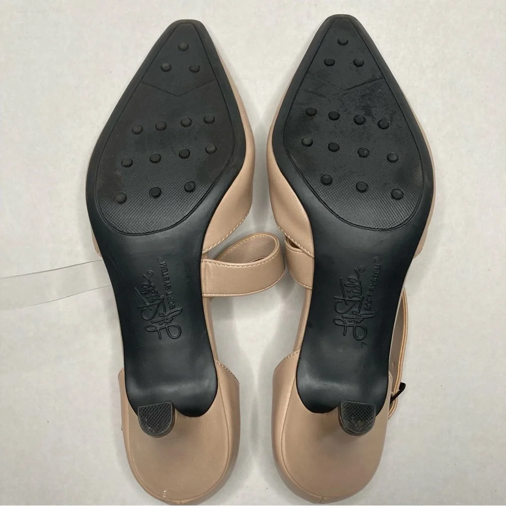 LifeStride Wide Width size 8 Taupe 2.5 inch heels - Picture 7 of 11